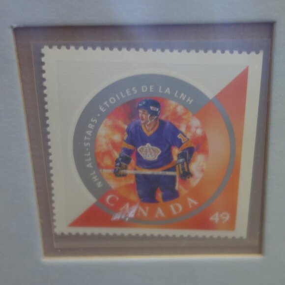 Canada Post Los Angeles Kings Postage Stamp in Decorative Plastic Case with Base - Picture 8 of 11